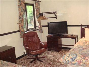 Foxwood Guest House Robin Hood Exterior photo